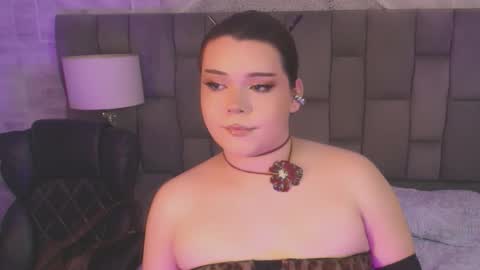 Maxine Minx online show from 29, 11, 2025