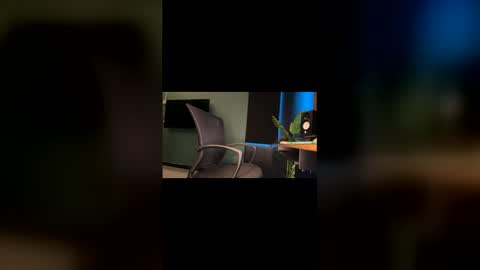 maxxxsexxxy online show from 19, 4, 2026