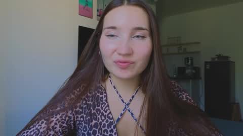 Dani and May online show from 5, 4, 2026