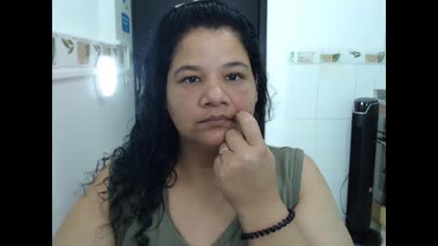 Snapshot of may_fk chatting on 4, 11, 2025 may_fk online show from 4, 11, 2025