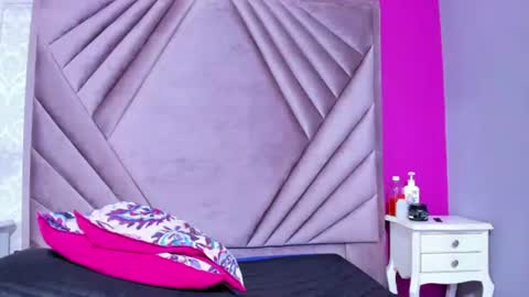 may_lovers online show from 28, 7, 2026