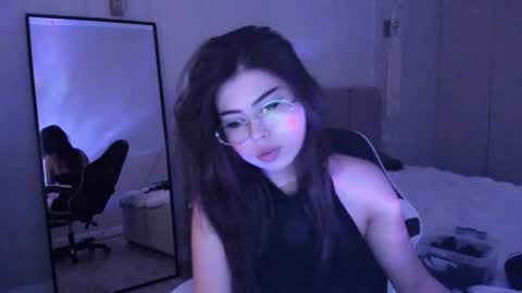 Mia online show from 8, 1, 2026