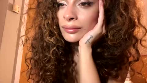 Maya transgirl online show from 13, 12, 2024