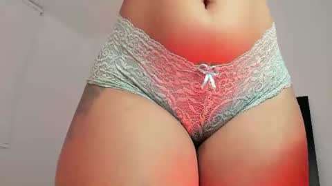 Snapshot of maya__fox chatting on 25, 6, 2026 OF mayitta19 online show from 25, 6, 2026