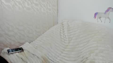 Snapshot of maya_and_guests chatting on 3, 12, 2025 Maya online show from 3, 12, 2025