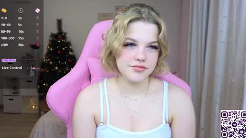 Snapshot of maya_blonde18 chatting on 24, 12, 2024 Maya online show from 24, 12, 2024