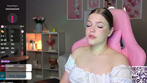 Snapshot of maya_blonde18 chatting on 28, 1, 2025 Maya online show from 28, 1, 2025