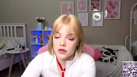 Snapshot of maya_blonde18 chatting on 12, 2, 2025 Maya online show from 12, 2, 2025