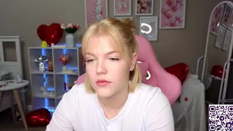 Snapshot of maya_blonde18 chatting on 15, 2, 2025 Maya online show from 15, 2, 2025