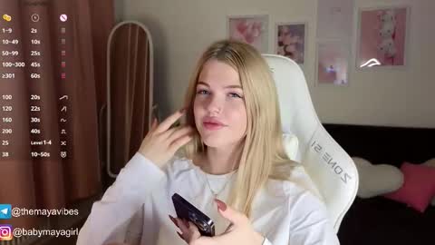 Snapshot of maya_blonde18 chatting on 13, 11, 2025 Maya online show from 13, 11, 2025