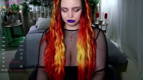 Maya Mils online show from 4, 1, 2025