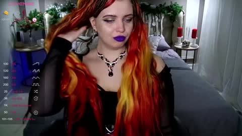 Maya Mils online show from 11, 1, 2025