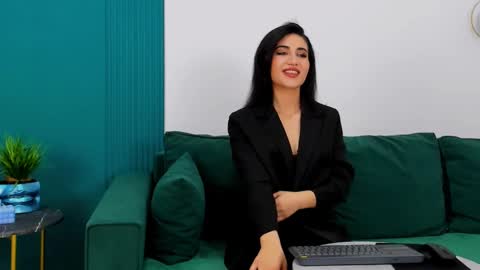 Maya online show from 21, 2, 2025