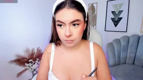 Maya vexx online show from 6, 1, 2026