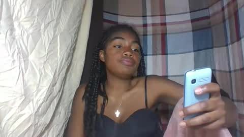 Snapshot of mayajadorelie chatting on 24, 9, 2025 charlesia online show from 24, 9, 2025