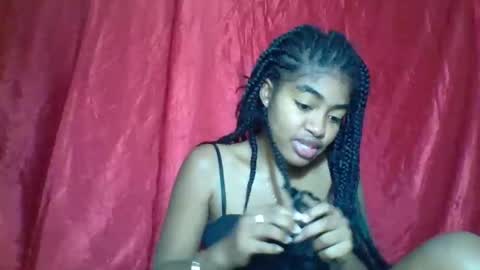Snapshot of mayajadorelie chatting on 27, 10, 2025 charlesia online show from 27, 10, 2025