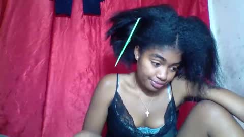 Snapshot of mayajadorelie chatting on 29, 10, 2025 charlesia online show from 29, 10, 2025