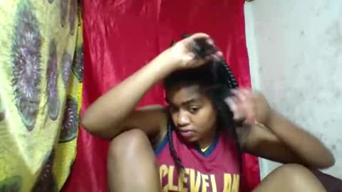 Snapshot of mayajadorelie chatting on 18, 11, 2025 charlesia online show from 18, 11, 2025