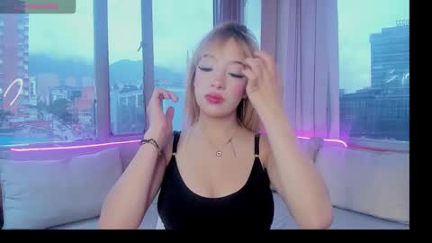 Mayajhons online show from 20, 9, 2025