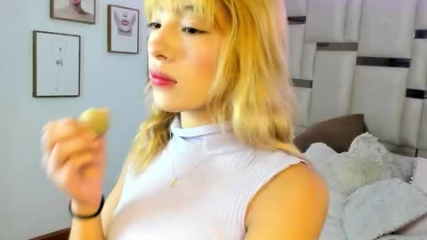 Mayajhons online show from 23, 2, 2026