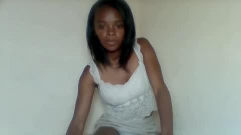 Snapshot of mayalabelle chatting on 1, 11, 2025 mayalabelle online show from 1, 11, 2025