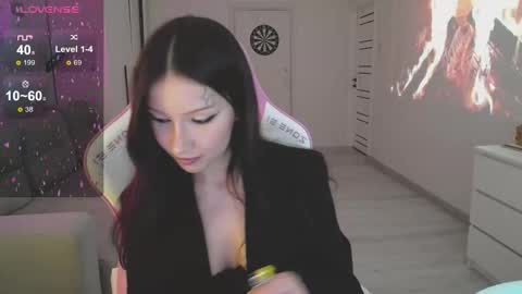 Snapshot of mayales chatting on 4, 10, 2025 Mayales online show from 4, 10, 2025