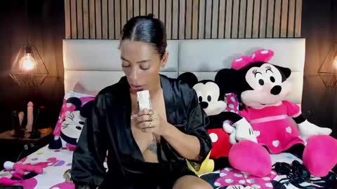 Nicolle Ruselle   Hello my lovely  schedule for great fun from  630 am and end 800 pm Colombian time I wait for you online show from 9, 2, 2025