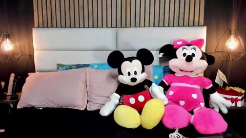 Nicolle Ruselle   Hello my lovely  schedule for great fun from  630 am and end 800 pm Colombian time I wait for you online show from 16, 2, 2025