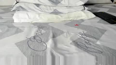 Snapshot of maybelline_666 chatting on 21, 10, 2025 Maybelline69 online show from 21, 10, 2025