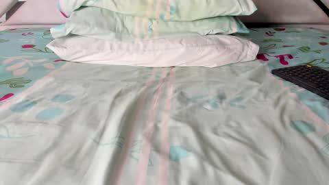 Snapshot of maybelline_666 chatting on 25, 11, 2025 Maybelline69 online show from 25, 11, 2025