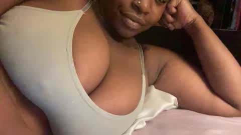 mayluvsu online show from 10, 5, 2026