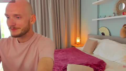 Angie  Alex online show from 23, 2, 2025