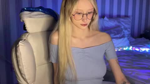 Snapshot of mayvi_cold chatting on 15, 1, 2026 mayvi_cold online show from 15, 1, 2026