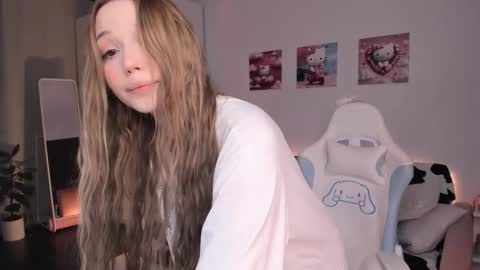 Snapshot of mayya_cuute chatting on 10, 2, 2025  Mila  online show from 10, 2, 2025