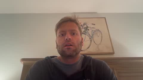 Snapshot of mbnc chatting on 25, 9, 2025 lol online show from 25, 9, 2025