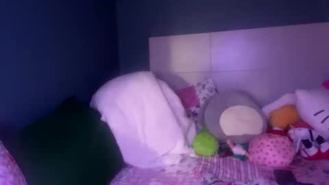 meadowmoon3 online show from 4, 4, 2026