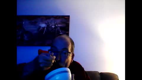 me at home online show from 17, 12, 2025