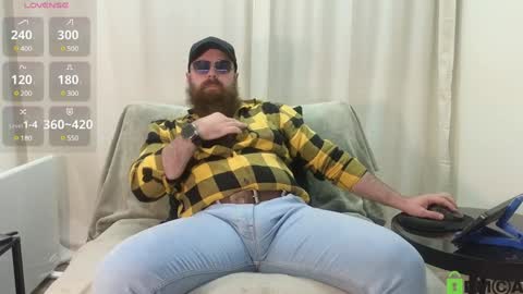 Snapshot of meaty_roll chatting on 5, 1, 2025 Meaty Roll online show from 5, 1, 2025