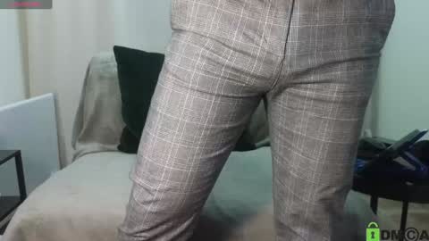 Snapshot of meaty_roll chatting on 8, 2, 2025 Meaty Roll online show from 8, 2, 2025