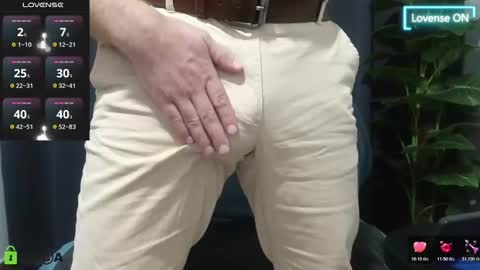 Snapshot of meaty_roll chatting on 25, 10, 2025 Meaty Roll online show from 25, 10, 2025