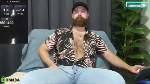 Snapshot of meaty_roll chatting on 31, 10, 2025 Meaty Roll online show from 31, 10, 2025