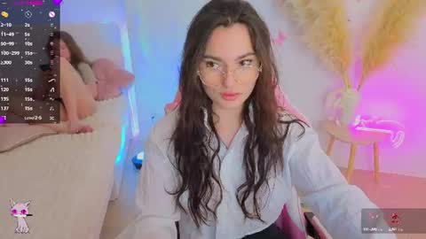 Snapshot of medina_andress chatting on 28, 6, 2026 Dina online show from 28, 6, 2026