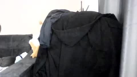 Snapshot of medjik_lool chatting on 15, 10, 2025 Oltereodora-lima online show from 15, 10, 2025