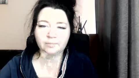 Snapshot of medjik_lool chatting on 20, 10, 2025 Oltereodora-lima online show from 20, 10, 2025