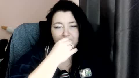 Snapshot of medjik_lool chatting on 31, 10, 2025 Oltereodora-lima online show from 31, 10, 2025