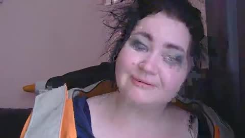 Snapshot of medjik_lool chatting on 18, 11, 2025 Oltereodora-lima online show from 18, 11, 2025