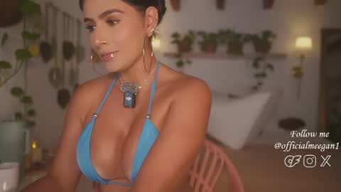 Andrea  online show from 25, 5, 2026