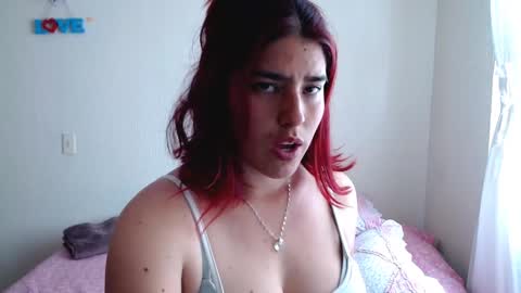 Snapshot of meehturt chatting on 5, 1, 2025 anna online show from 5, 1, 2025