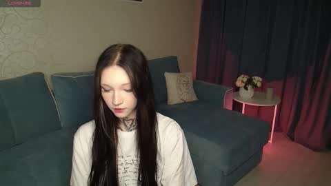 Snapshot of mefwhore chatting on 30, 10, 2025 mefwhOre online show from 30, 10, 2025