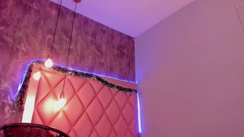 M E G A N online show from 26, 12, 2024